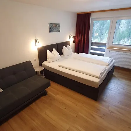 Hotel Alpenrose